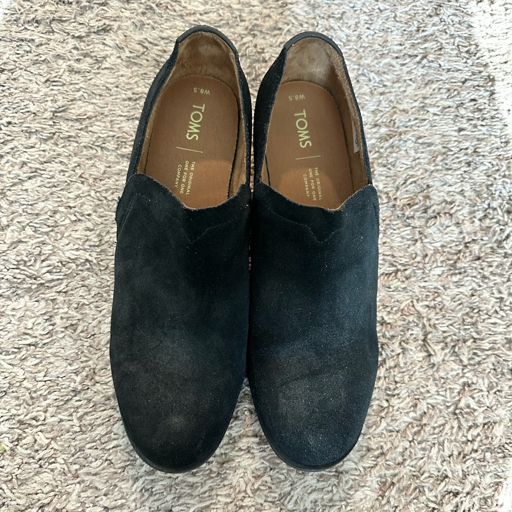 Tom’s Shoes